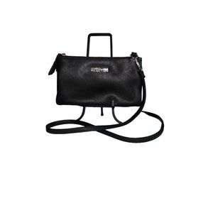 Kenneth Cole REACTION